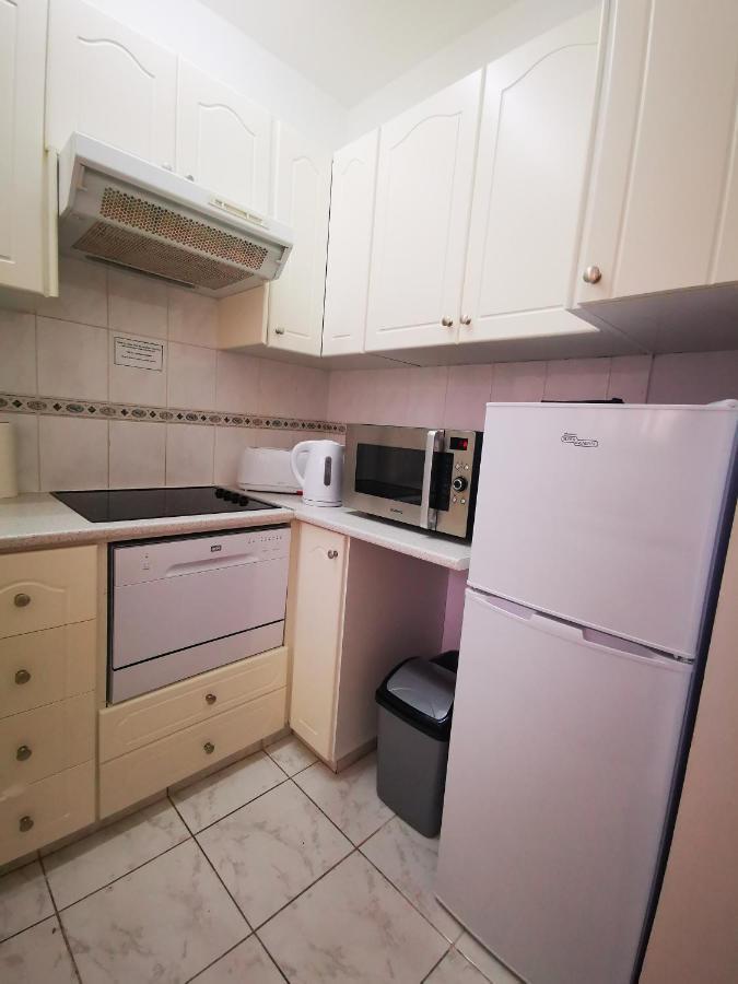 103 Regina Gardens Apartment Paphos Exterior photo